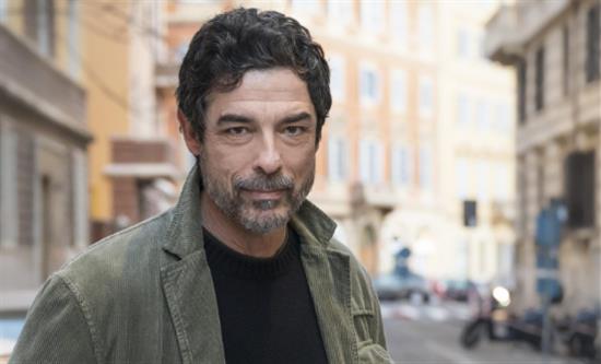 Alessandro Gassman is back with Rai series Professore 2 